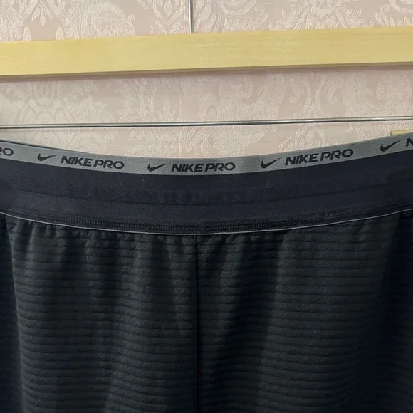 Nike Black Athletic Pants - Picture 3 of 11